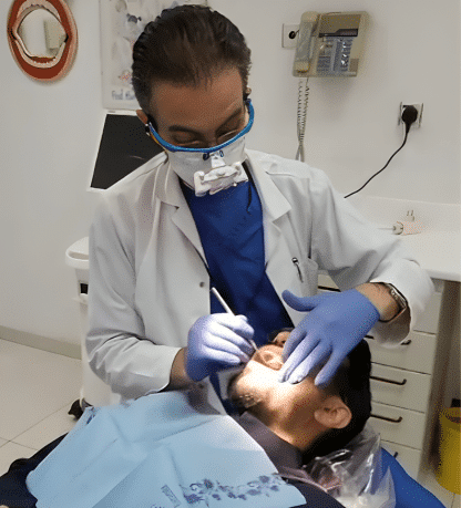 الدكتور عبدالعزيز العنزي - طبيب أسنان عام